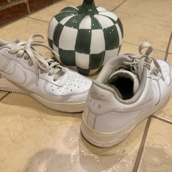 Nike Air Force Low - Picture 3 of 3